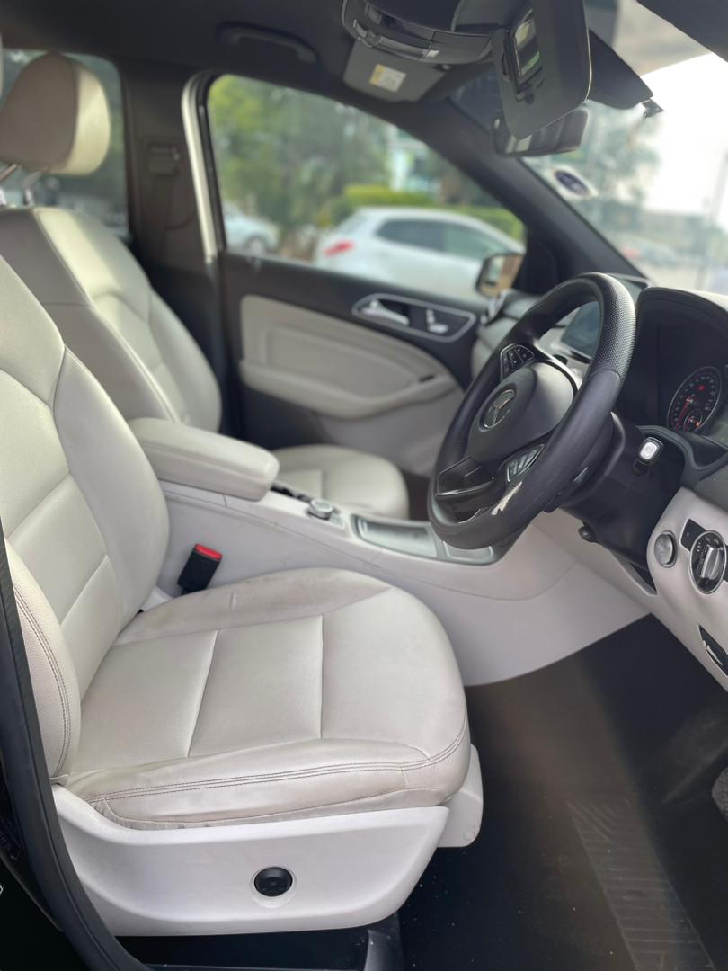 Mercedes Benz B180 Rear View